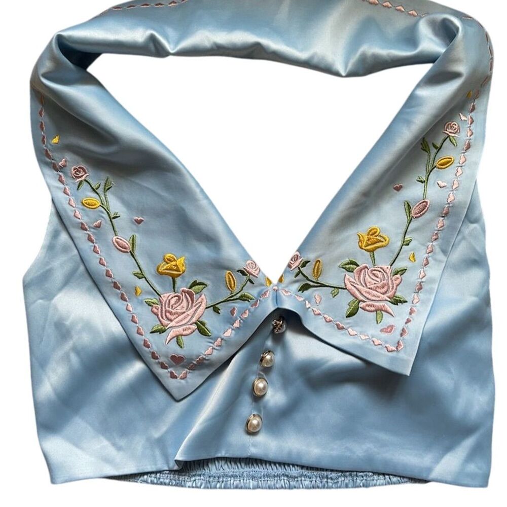 Jennie Women's L Blue Floral Embroidered Halter Crop Top Blouse